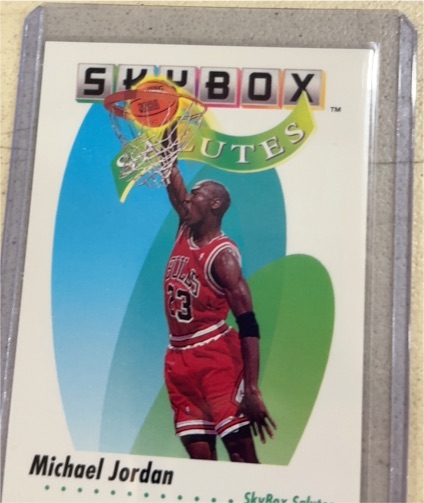1991-92 SkyBox #572 Michael Jordan Skybox Salutes — front