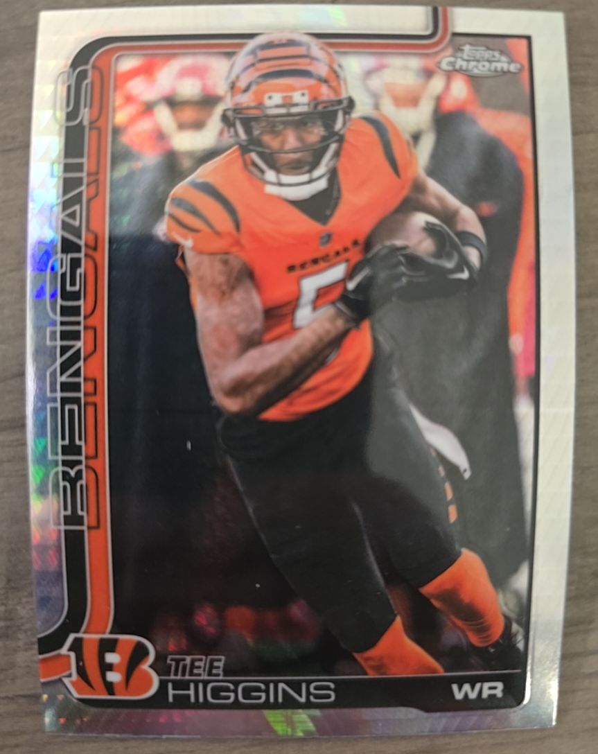 2025 Topps Chrome #59 Tee Higgins — front