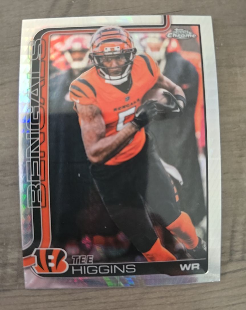 2025 Topps Chrome #59 Tee Higgins — front