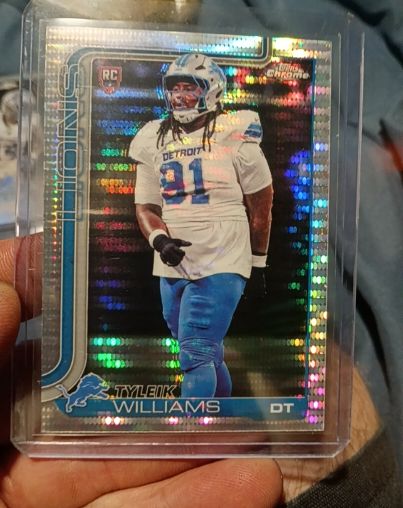 2025 Topps Chrome #364 Tyleik Williams — front