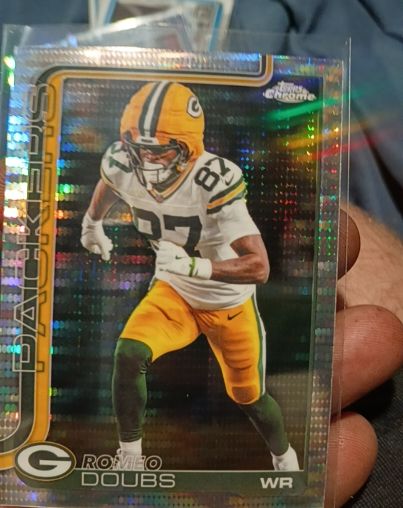 2025 Topps Chrome #106 Romeo Doubs Pulsar Refractor Green Bay Packers — front