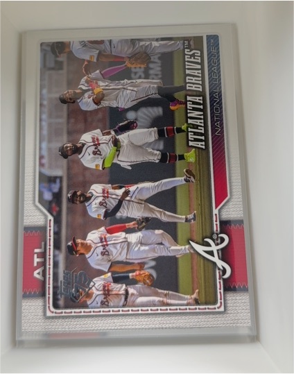 2026 Topps Series 2 #640 Atlanta Braves Team Card — front