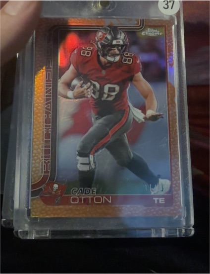 2025 Topps Chrome #284 Cade Otton — front