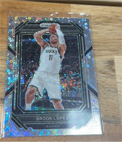 2022-23 Panini Prizm #94 Brook Lopez — front