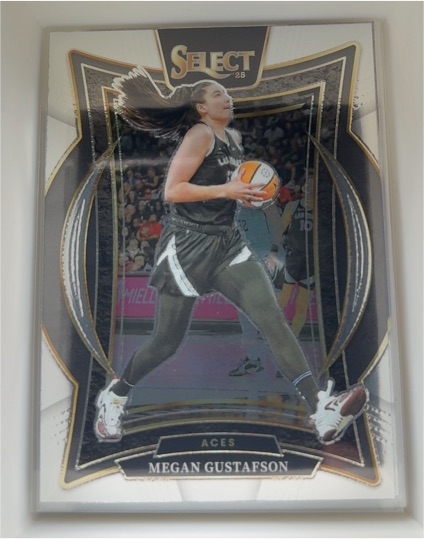 2025 Panini Select WNBA #17 Megan Gustafson — front