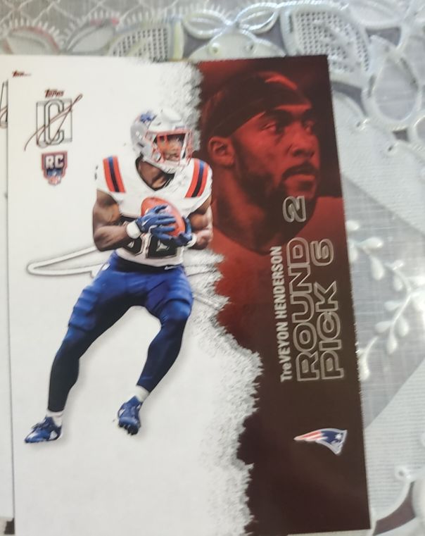 2025 Topps Signature Class #117 TreVeyon Henderson — front