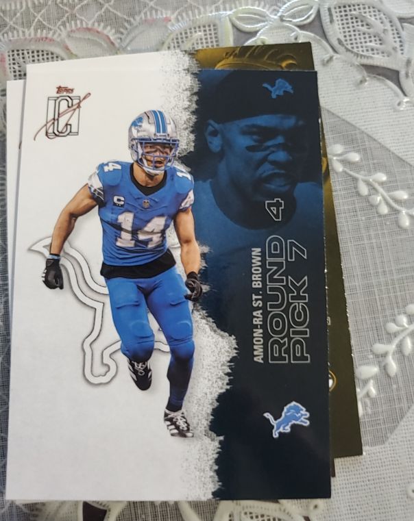 2025 Topps Signature Class #19 Amon-Ra St. Brown — front