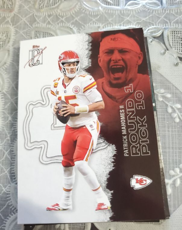 2025 Topps Signature Class #29 Patrick Mahomes II — front