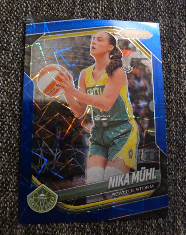 2025 Panini Prizm WNBA #127 Nika Mühl Blue Velocity Prizm Seattle Storm — front