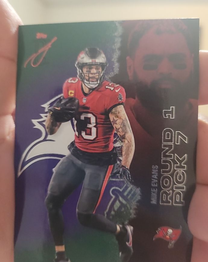 2025 Topps Signature Class #51 Mike Evans — front