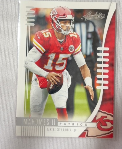 2019 Panini Absolute #38 Patrick Mahomes II — front