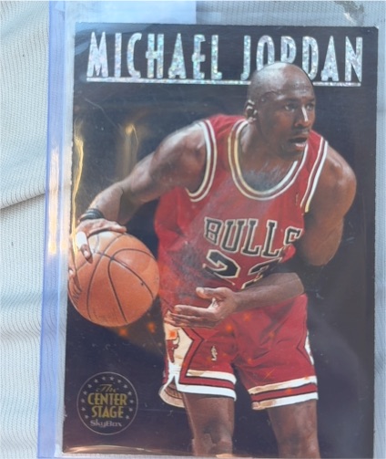 1993-94 SkyBox Premium #CS1 Michael Jordan Center Stage — front