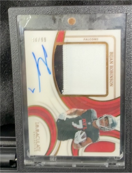 2023 Panini Immaculate Collection #103 Bijan Robinson — front
