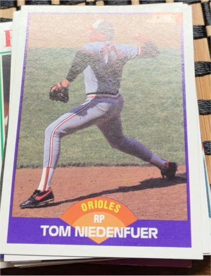 1989 Score #252 Tom Niedenfuer Baltimore Orioles — front