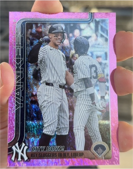 2025 Topps Update #US85 Aaron Judge City Boys Pink Holofoil — front