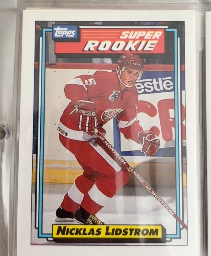 1992-93 Topps #9 Nicklas Lidstrom — front
