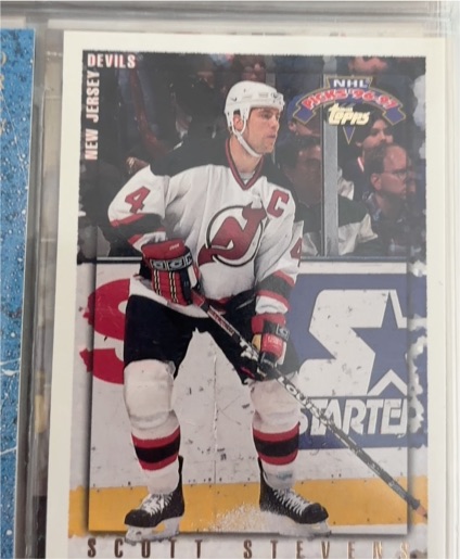 1995-96 Topps #482 Scott Stevens — front