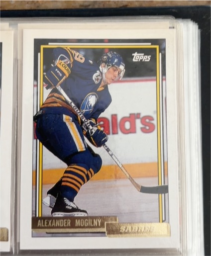 1992-93 Topps #382 Alexander Mogilny — front