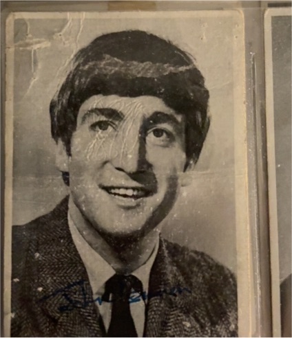 1964 Topps Beatles Black and White #6 Ringo Starr — front