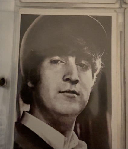 1964 Topps A Hard Day's Night #33 John Lennon — front