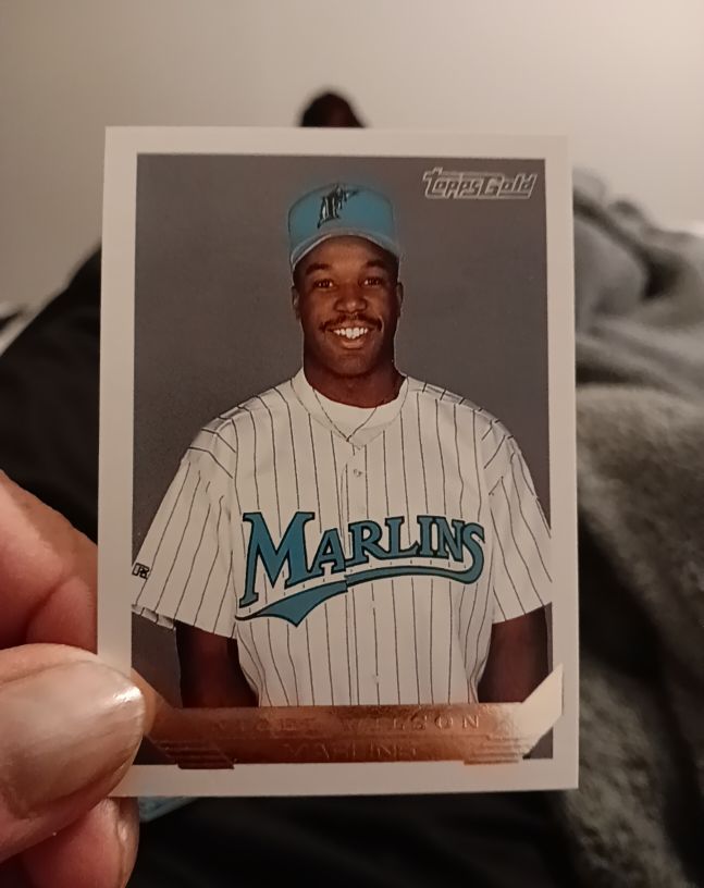 1993 Topps Gold #426 Nigel Wilson — front