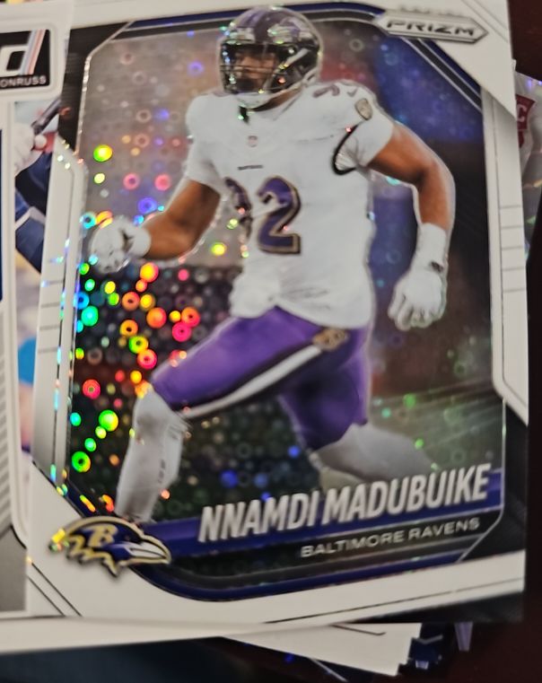 2025 Panini Prizm #22 Nnamdi Madubuike — front