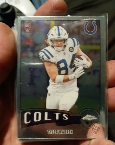 2025 Topps Chrome #1975-15 Tyler Warren — front