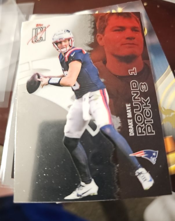 2025 Topps Signature Class #38 Drake Maye — front