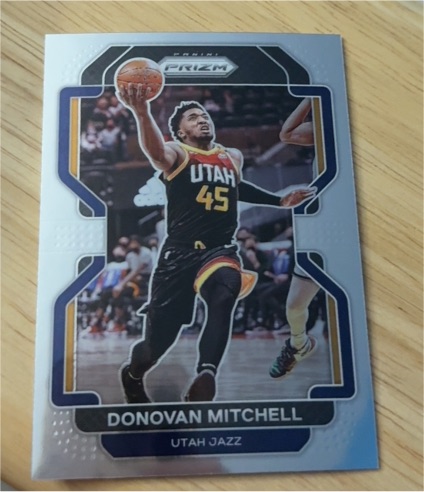 2021-22 Panini Prizm #72 Donovan Mitchell — front