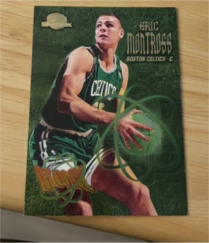 1995-96 SkyBox Premium #A1 Eric Montross Atomic Insert — front