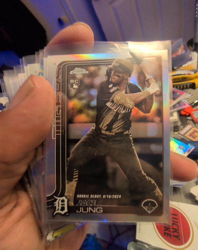 2025 Topps Chrome Update #USC121 Jace Jung — front