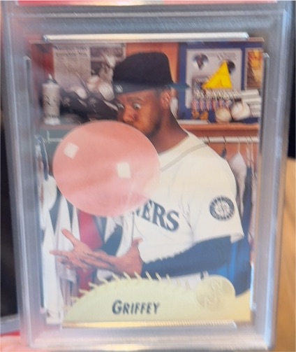 1995 Pinnacle #128 Ken Griffey Jr. — front