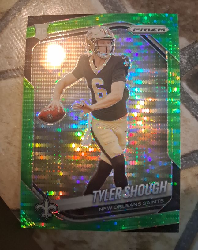 2025 Panini Prizm #327 Tyler Shough — front