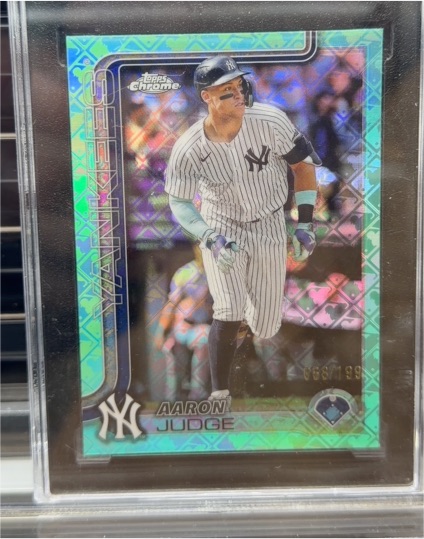 2025 Topps Chrome #99 Aaron Judge — front
