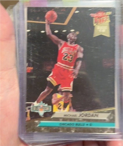 1992-93 Fleer Ultra #216 Michael Jordan — front