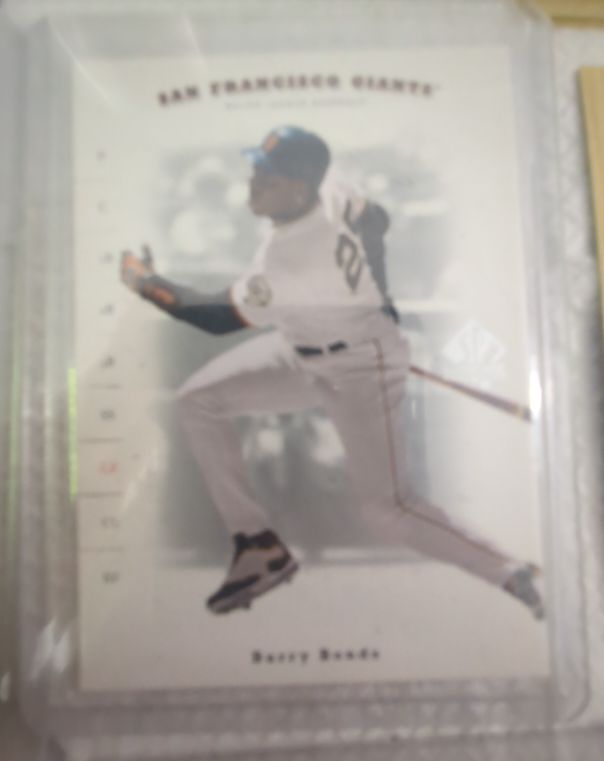 2001 Upper Deck SP Authentic #66 Barry Bonds — front