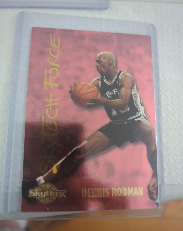 1994-95 SkyBox SkyTech Force #SF26 Dennis Rodman — front