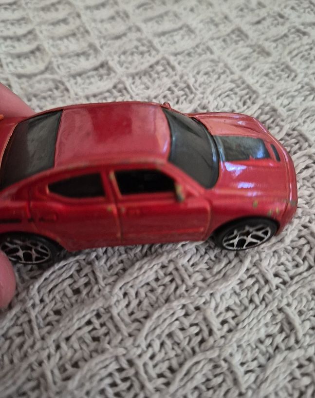 2011 Maisto Dodge Charger R/T Red 1:64 Diecast — front