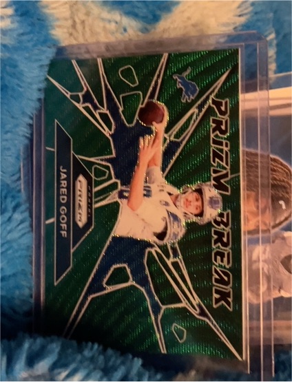 2024 Panini Prizm #9 Jared Goff Prizm Break Green Wave — front