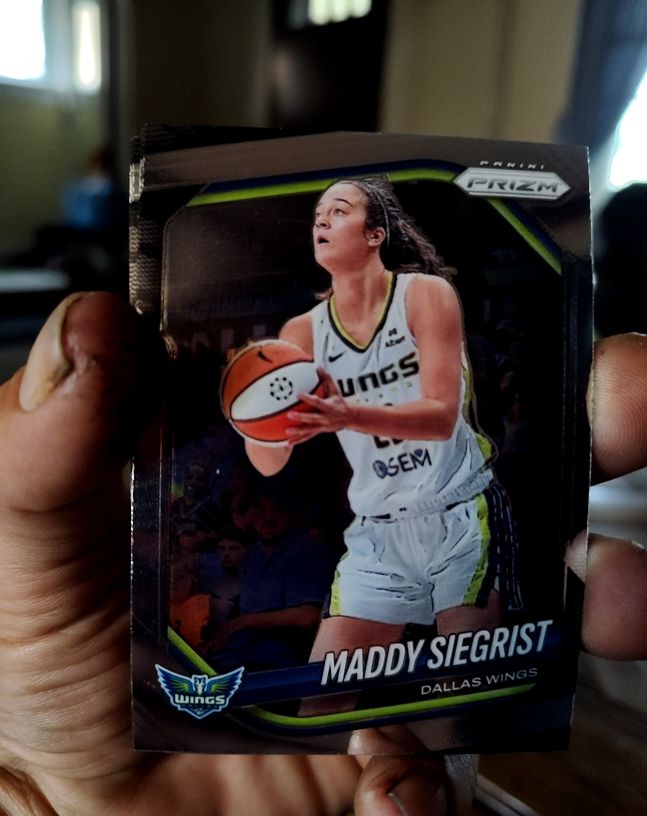 2025 Panini Prizm WNBA #50 Maddy Siegrist — front