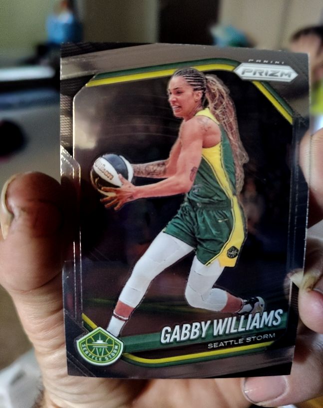 2025 Panini Prizm WNBA #77 Gabby Williams — front
