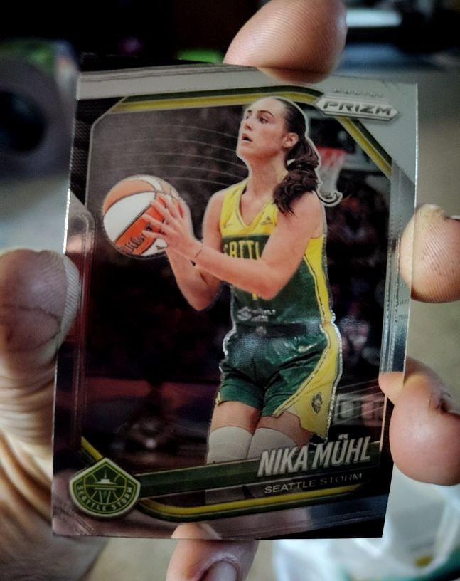 2025 Panini Prizm WNBA #127 Nika Mühl — front