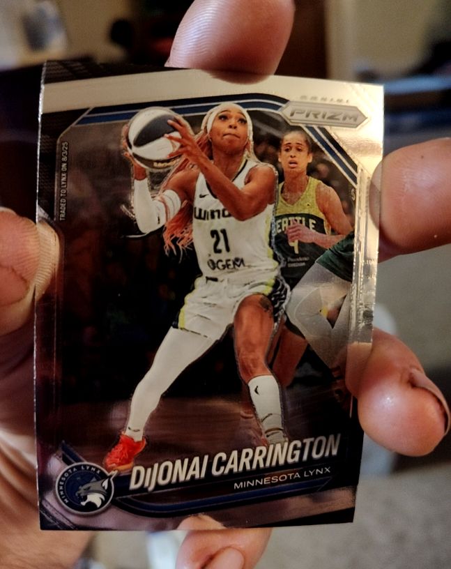 2025 Panini Prizm WNBA #9 DiJonai Carrington — front