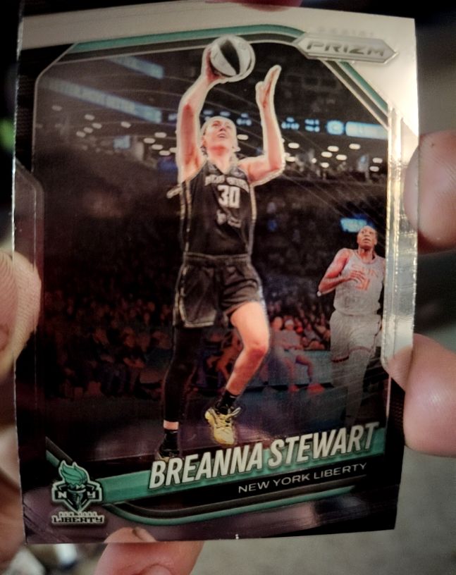 2025 Panini Prizm WNBA #26 Breanna Stewart — front