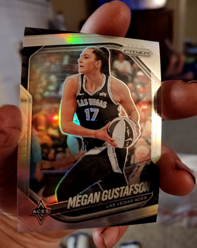 2025 Panini Prizm WNBA #49 Megan Gustafson — front