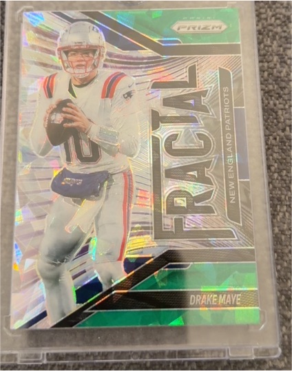 2025 Panini Prizm #7 Drake Maye Fractal Green Prizm — front