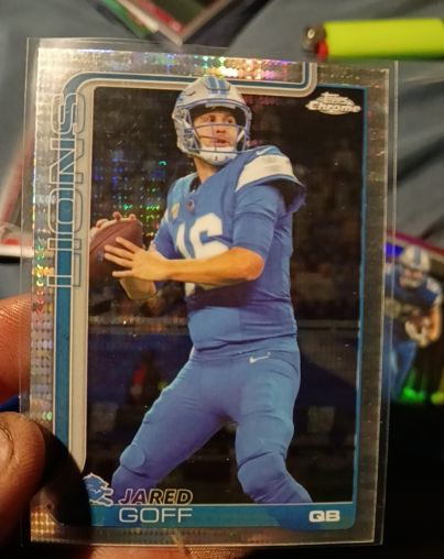 2025 Topps Chrome #102 Jared Goff — front