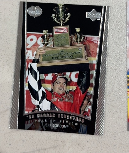 1999 Upper Deck Victory Circle #84 Jeff Gordon — front