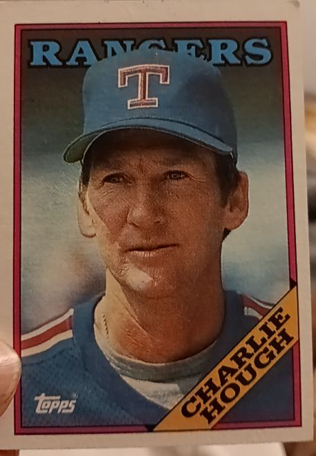 1988 Topps #680 Charlie Hough — front