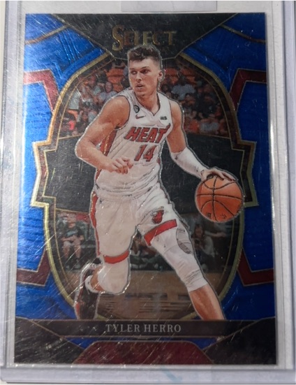 2022-23 Panini Select #43 Tyler Herro Blue Prizm Miami Heat — front